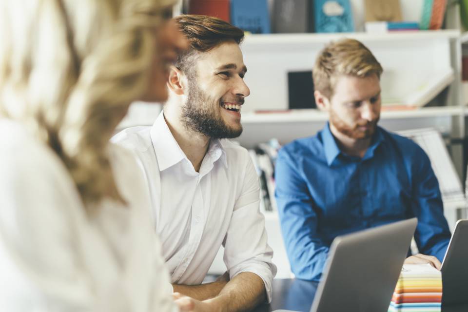 Menschen in einem Meeting