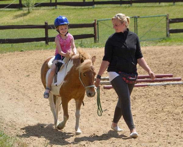 Pony reiten auf dem Golchener Hof